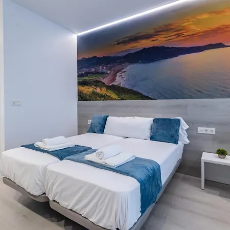 Santa Marina Apartamentuak Apartman Zarautz